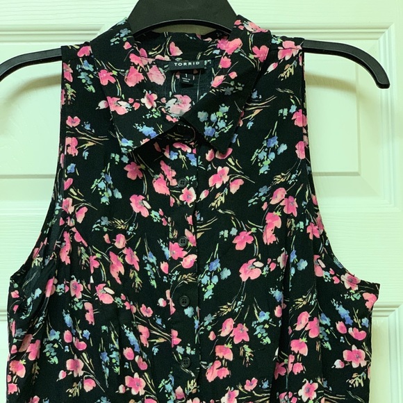 NWT Torrid floral button up dress - Picture 5 of 8